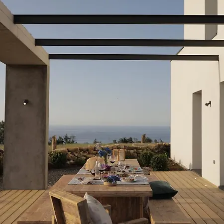 Apart Otel El Faro Unkempt - Tazones 4*