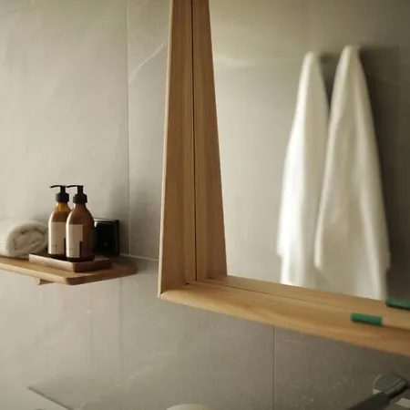 El Faro Unkempt - Tazones Apart Otel Villar (Oles)